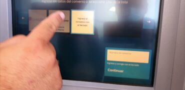 Cómo pagar en línea con un cajero automático