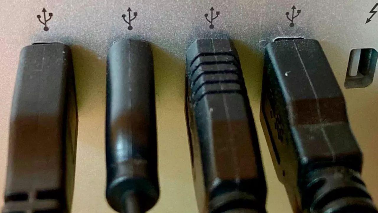 Puertos USB Windows 11
