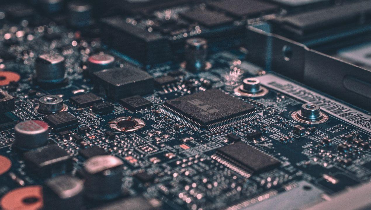 Speaker de la placa base y diagnóstico por pitidos