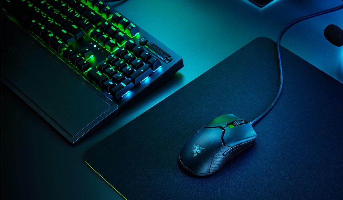 Usos avanzados de los botones laterales del ratón