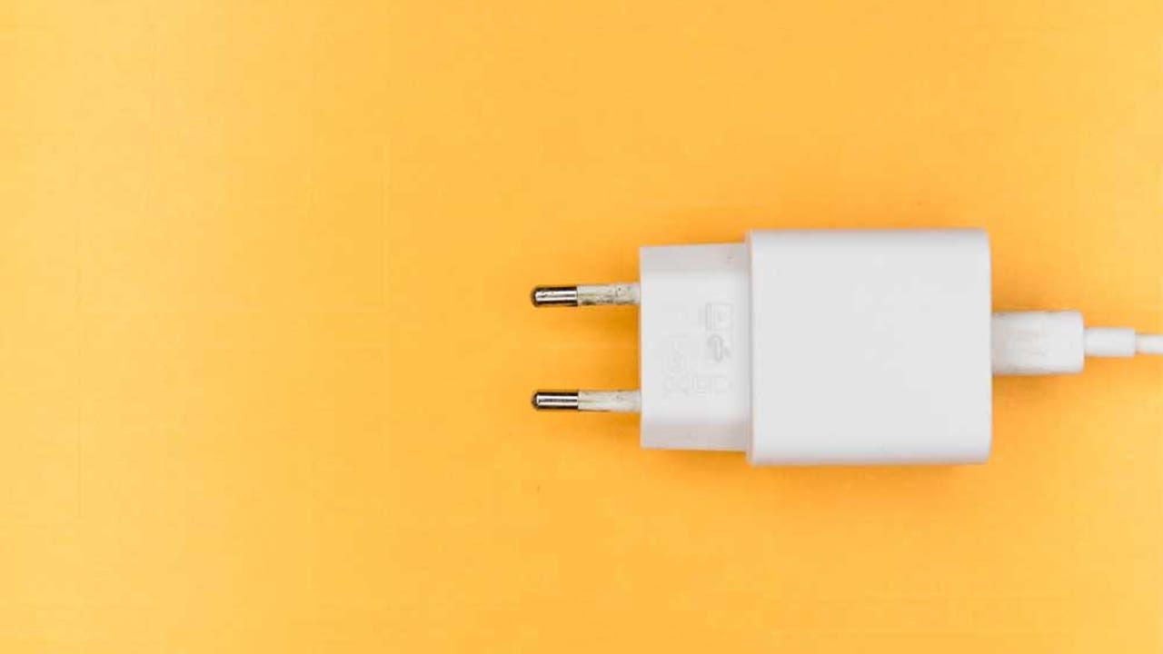 símbolos del cargador del móvil