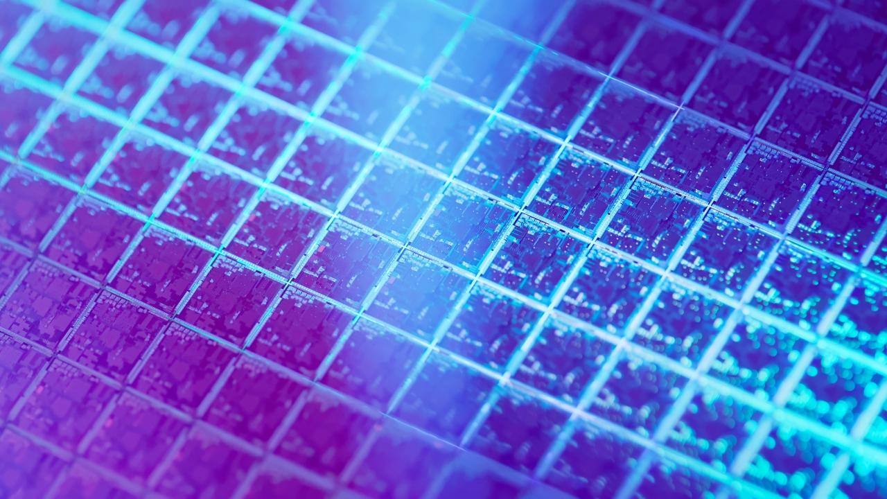 Interconexiones de cobre y rutenio en chips