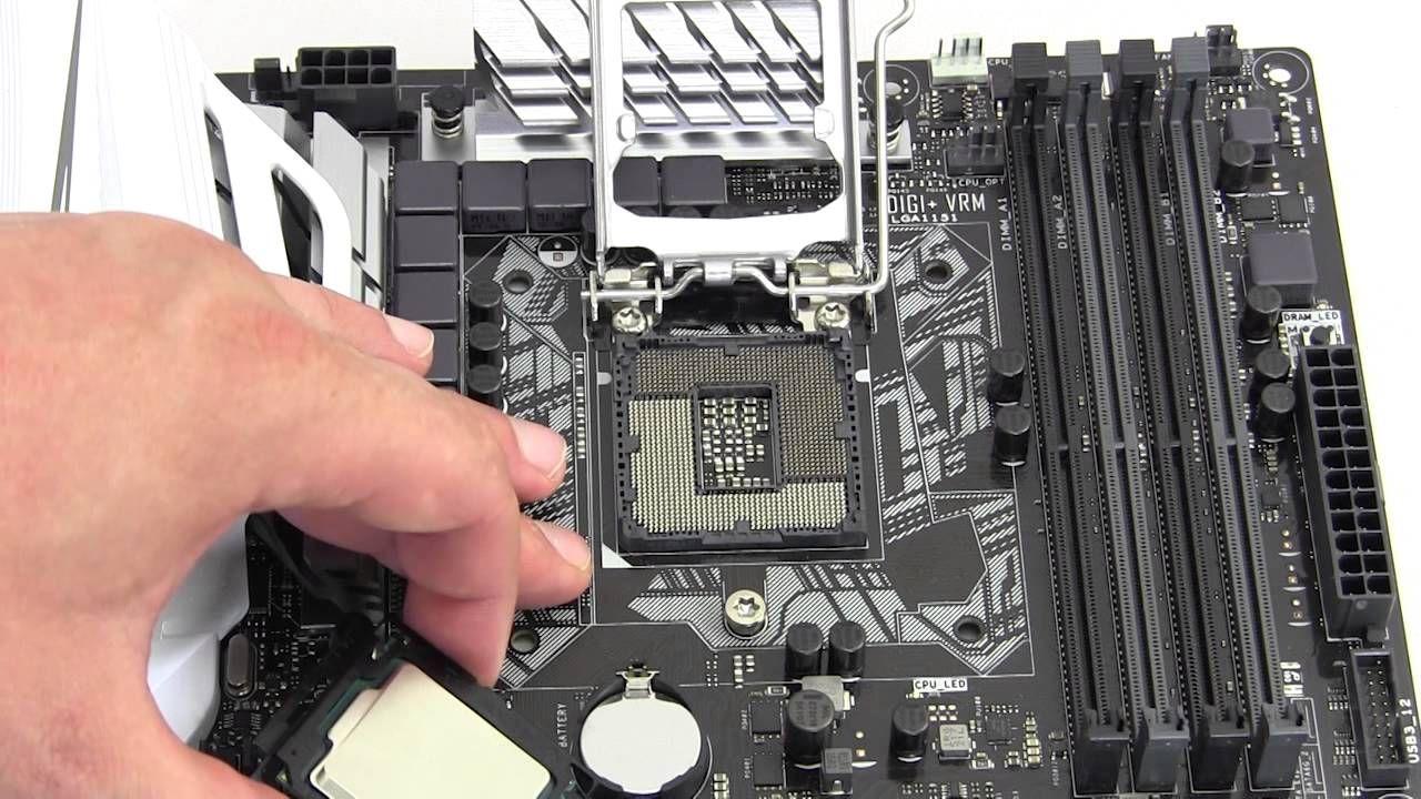 Colocación de CPU en socket LGA Colocación de CPU en socket LGA