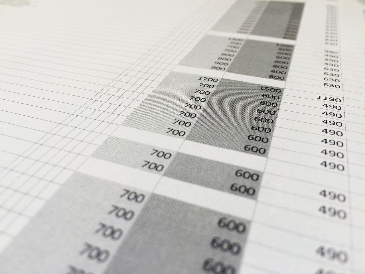 Representación genérica de una hoja de cálculo con filas y columnas de números, ideal para ilustrar el entorno de Excel.